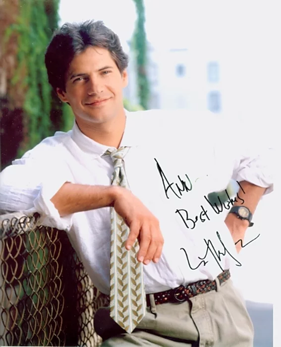 Thomas Calabro autograph