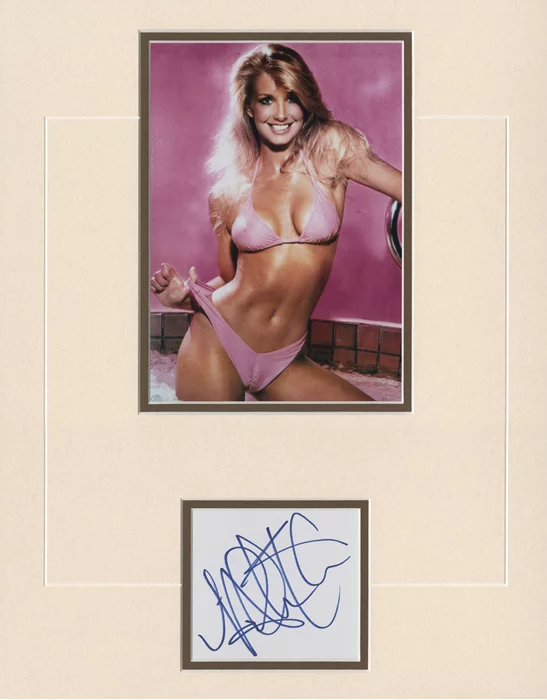 Heather Thomas autograph