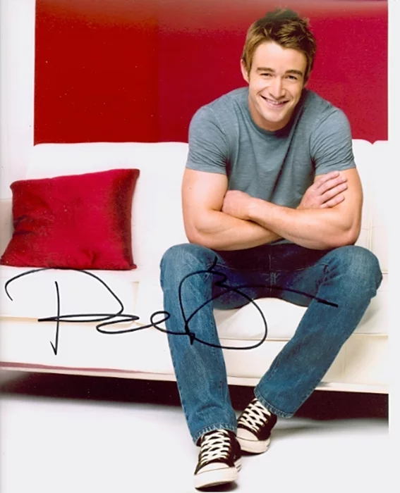 Robert Buckley autograph
