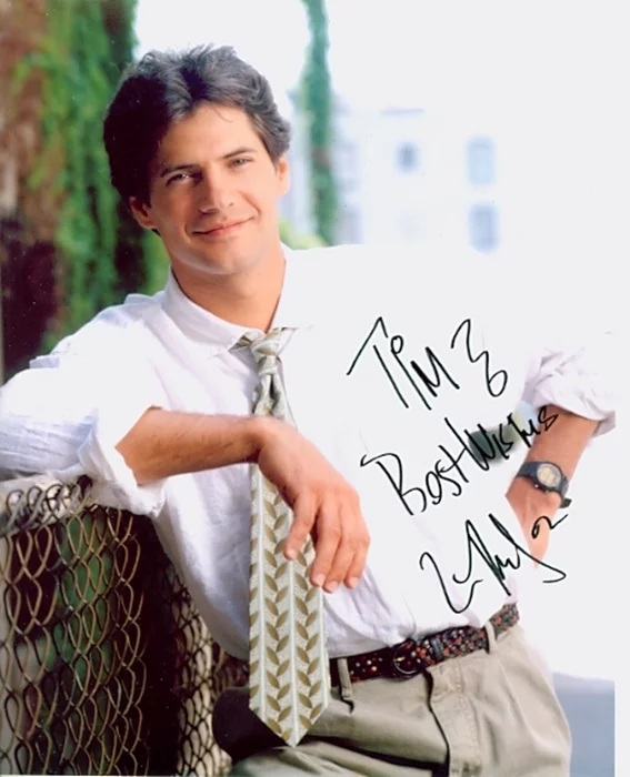 Thomas Calabro autograph