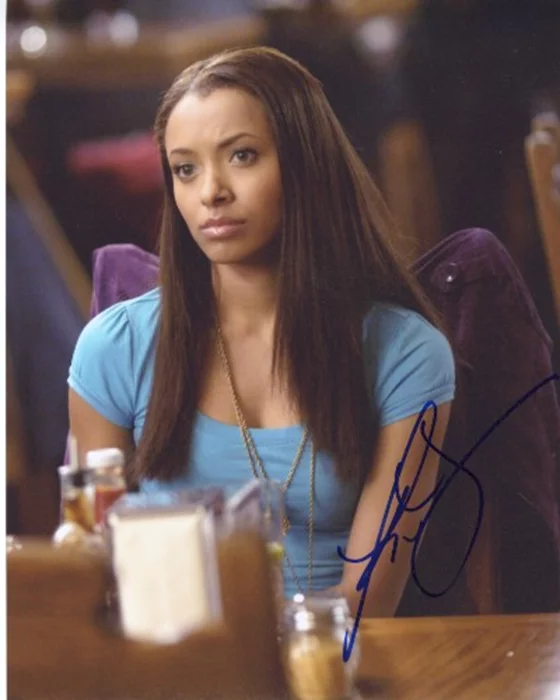Katerina Graham autograph