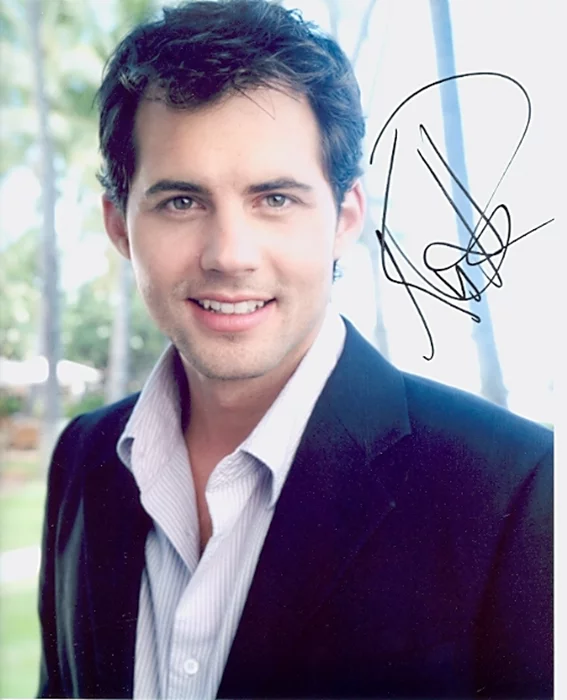 Kristoffer Polaha autograph