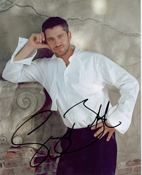 Gerard Butler autograph