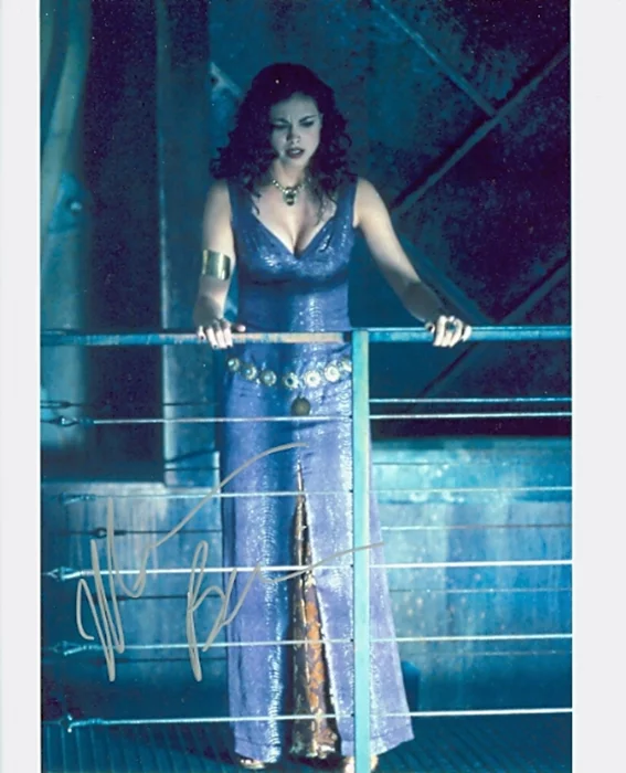 Morena Baccarin autograph