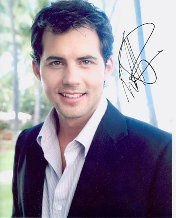 Kristoffer Polaha autograph