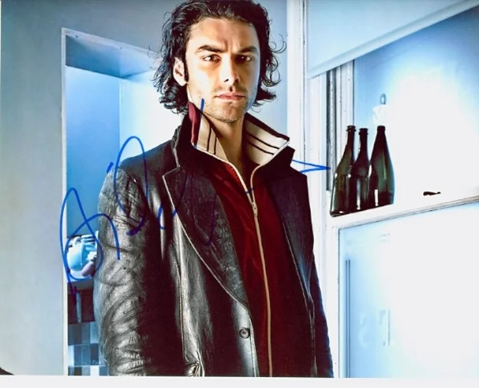 Aidan Turner autograph