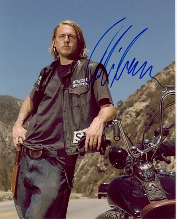 Charlie Hunnam autograph