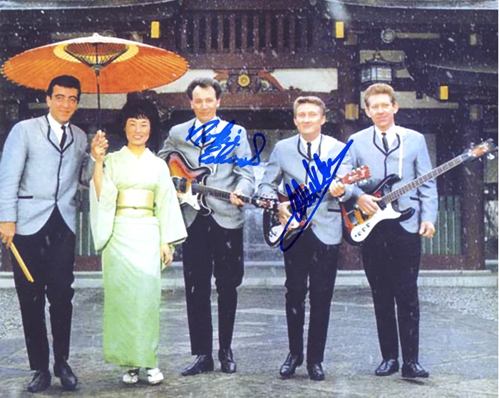 The Ventures autograph