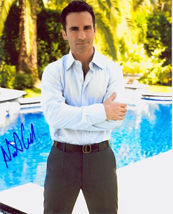 N�stor Carbonell autograph