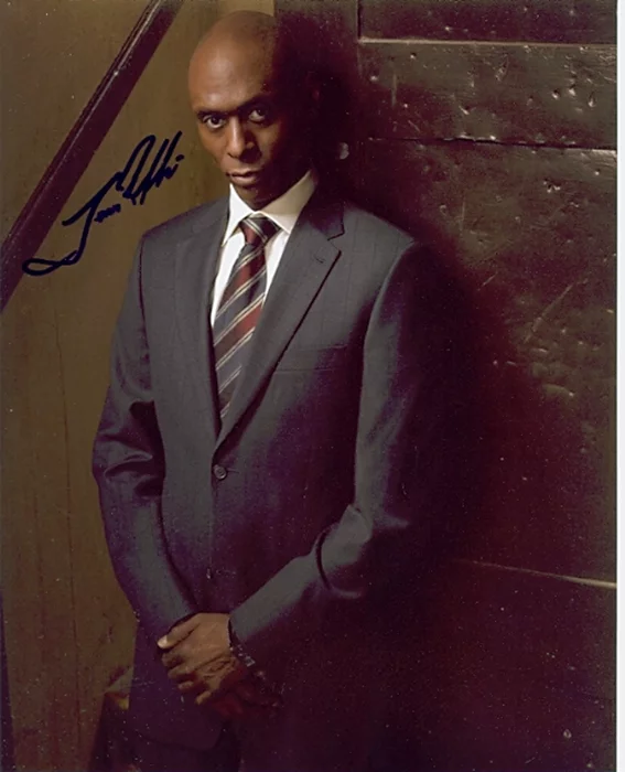 Lance Reddick autograph