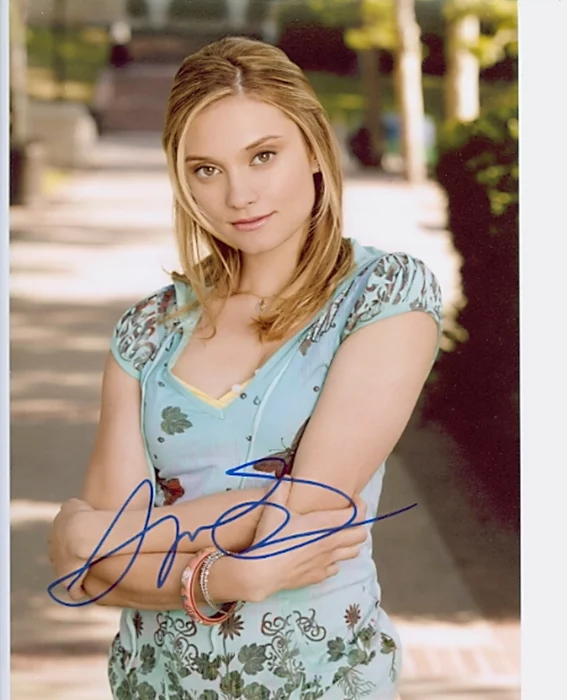 Spencer Grammer autograph