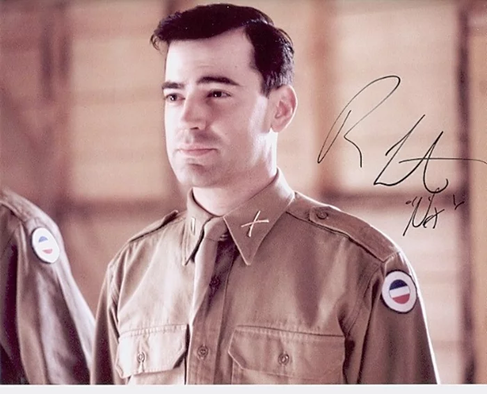 Ron Livingston autograph