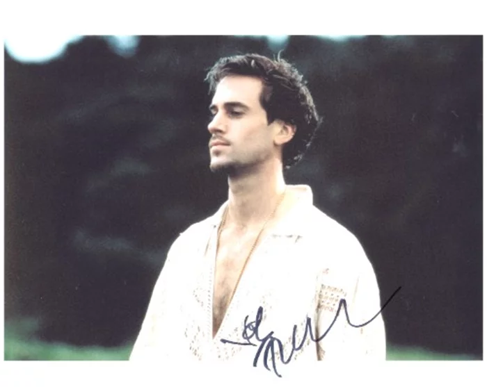Joe Fiennes autograph