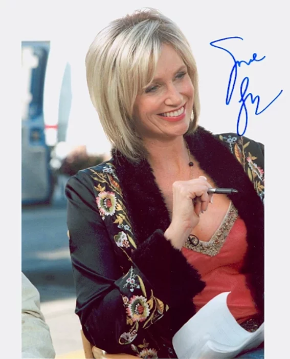 Jane Lynch autograph