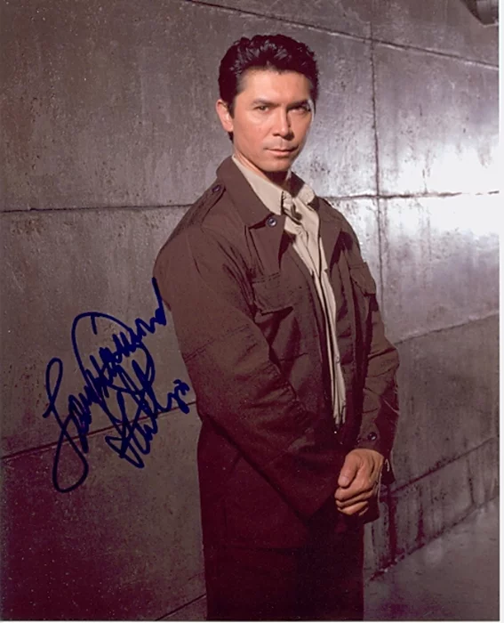 Lou Diamond Phillips autograph