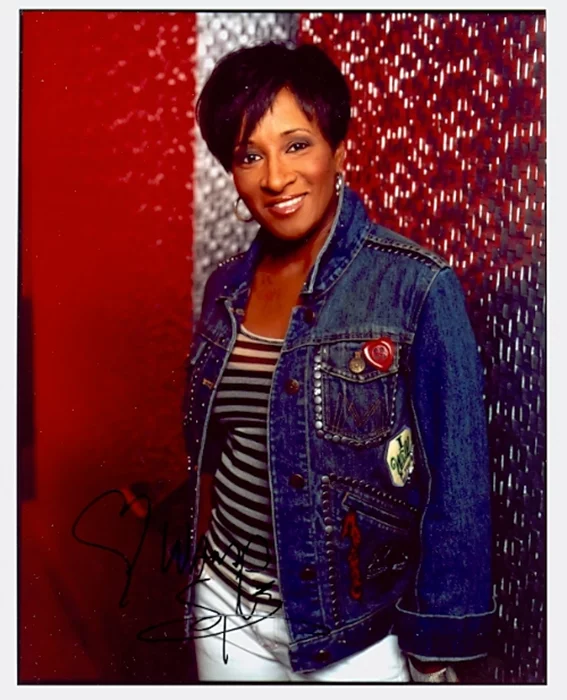 Wanda Sykes autograph