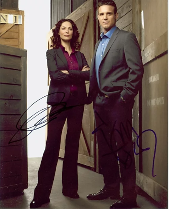 Warehouse 13 autograph