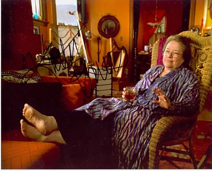 Kathy Bates autograph
