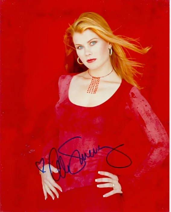 Alison Sweeney autograph