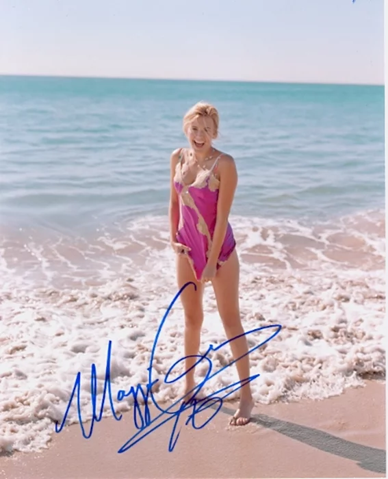 Maggie Grace autograph