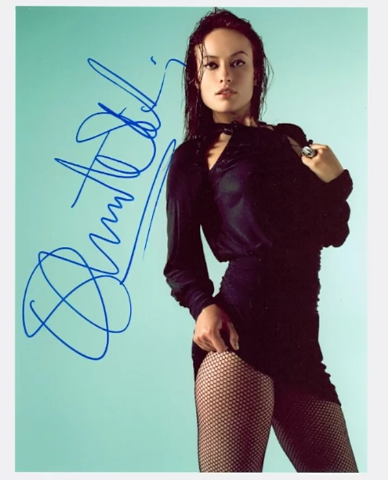 Olivia Wilde autograph