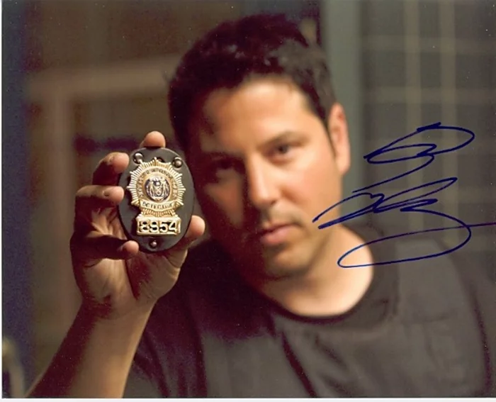 Greg Grunberg autograph