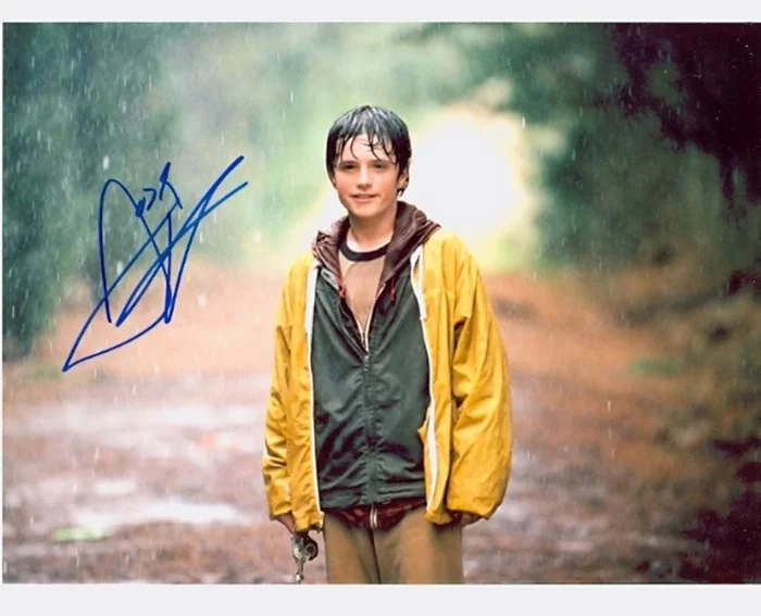 Josh Hutcherson autograph