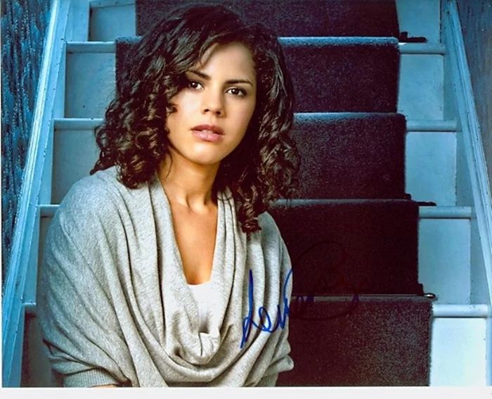 Lenora Crichlow autograph