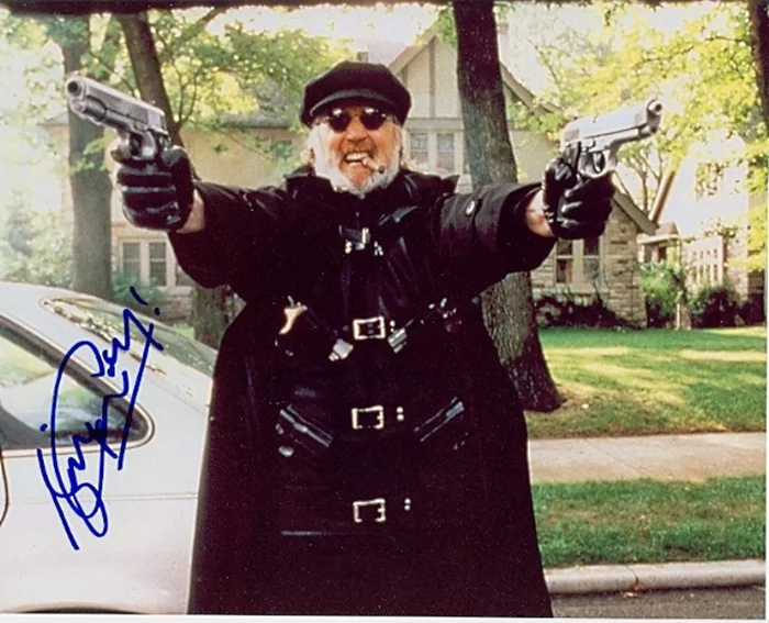Billy Connolly autograph