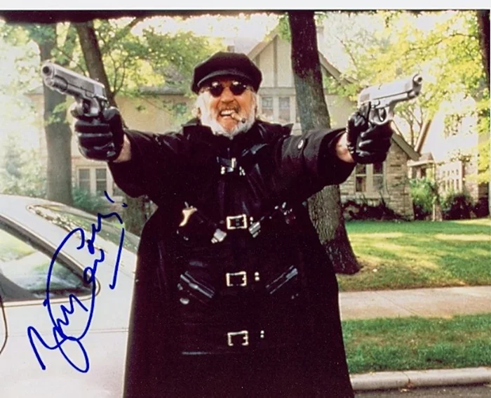 Billy Connolly autograph