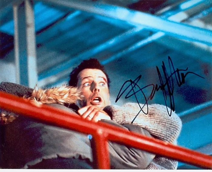 Bruce Willis autograph