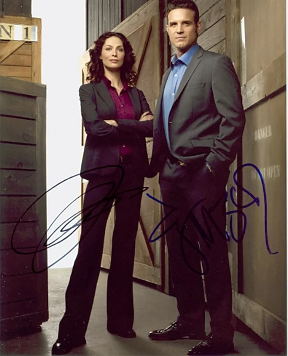 Warehouse 13 autograph