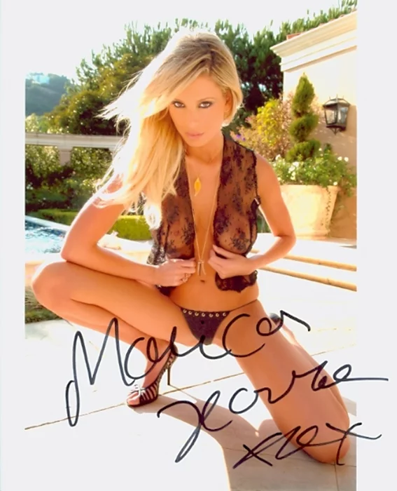 Monica Hansen autograph