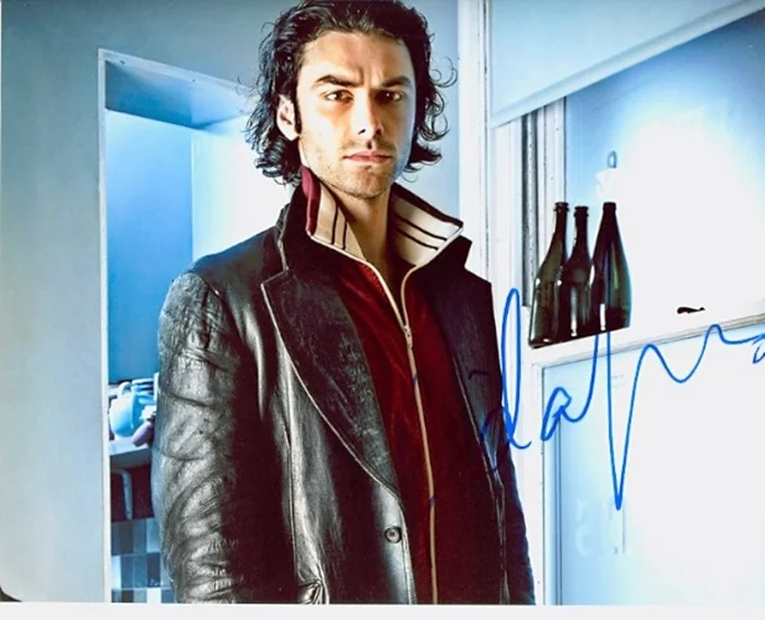 Aidan Turner autograph