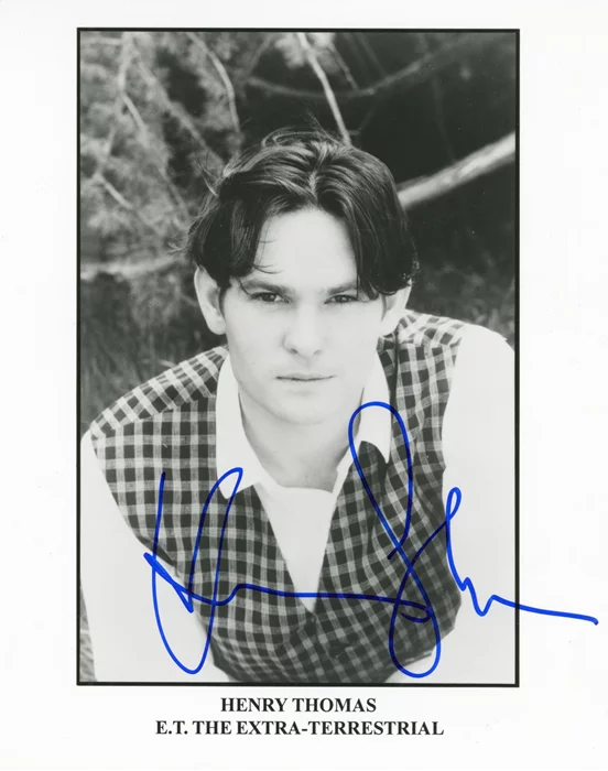Henry Thomas autograph