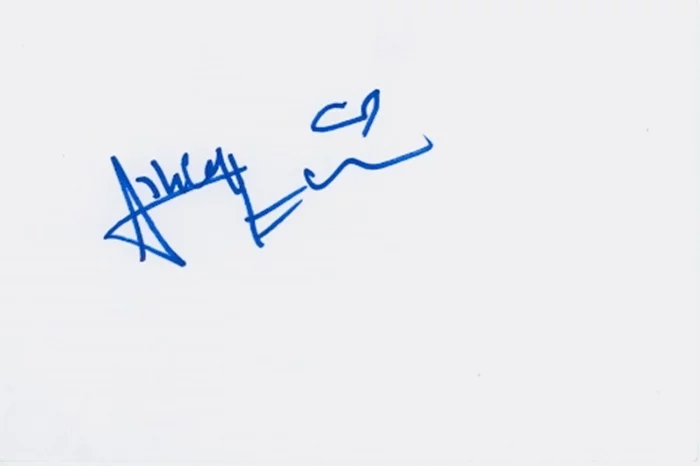Ashley Edner autograph