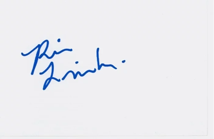 Riki Lindhome autograph