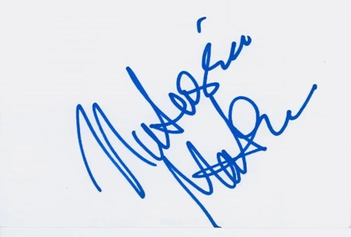 Natassia Malthe autograph