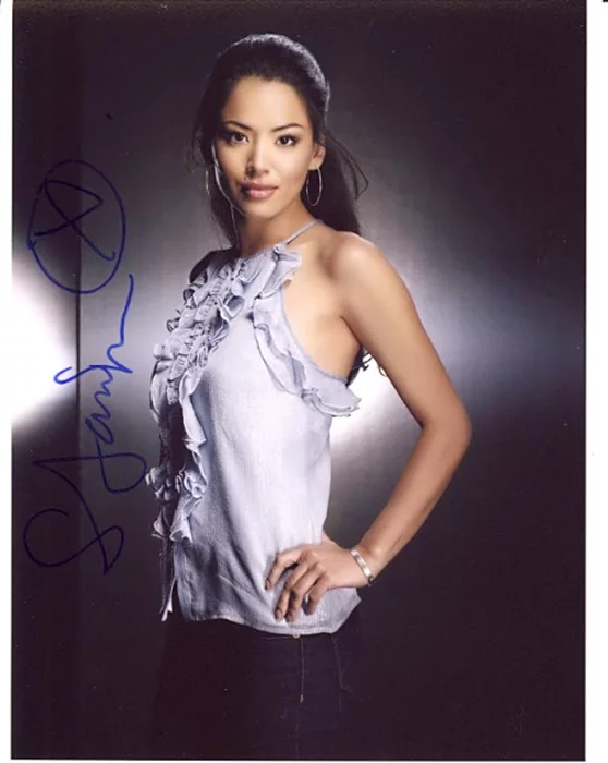 Stephanie Jacobsen autograph