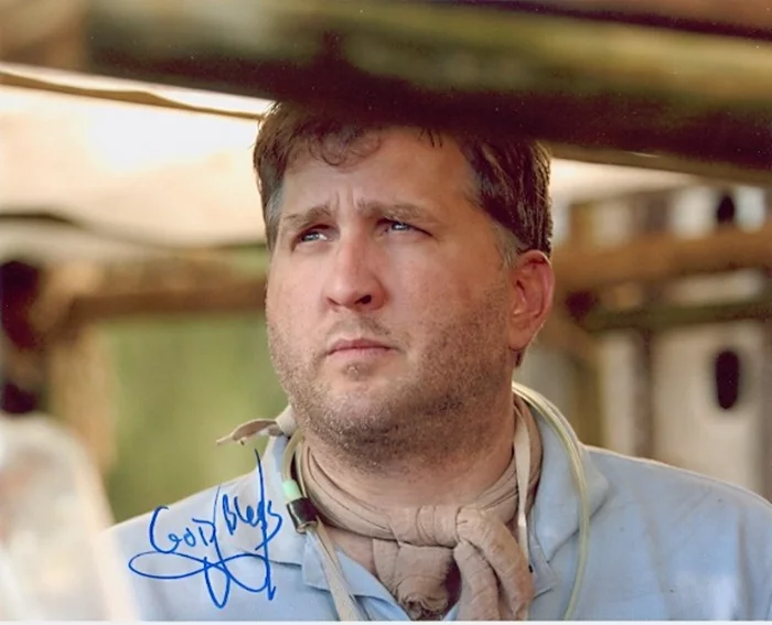 Daniel Roebuck autograph
