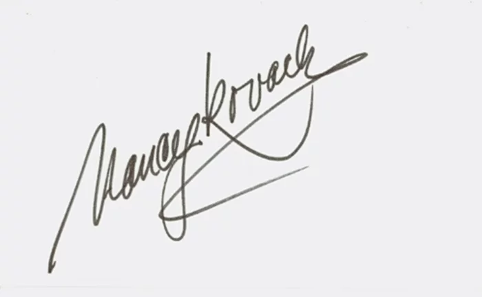 Nancy Kovack autograph