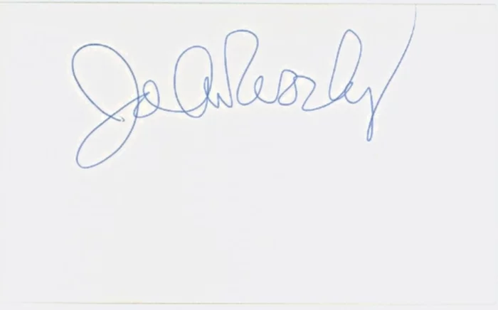 Jo Anne Worley autograph