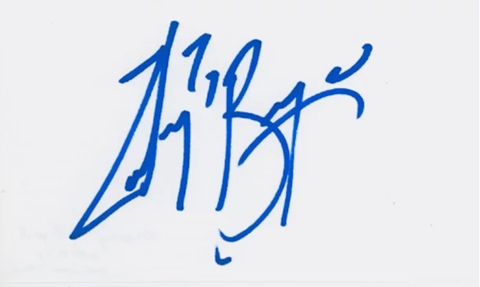 Zachary Ty Bryan autograph