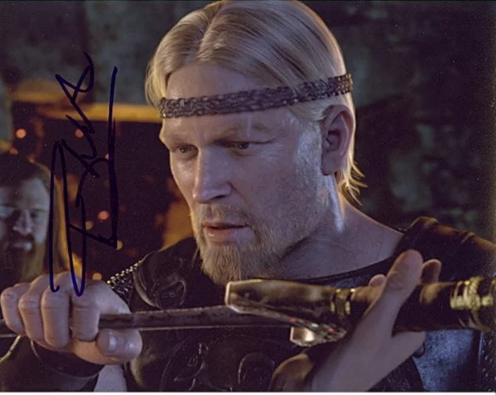 Ray Winstone autograph