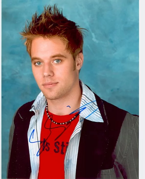Shaun Sipos autograph