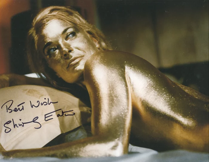 Shirley Eaton autograph