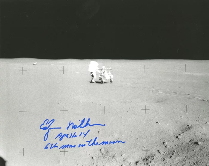 Edgar Mitchell autograph