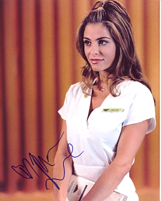 Maria Menounos autograph
