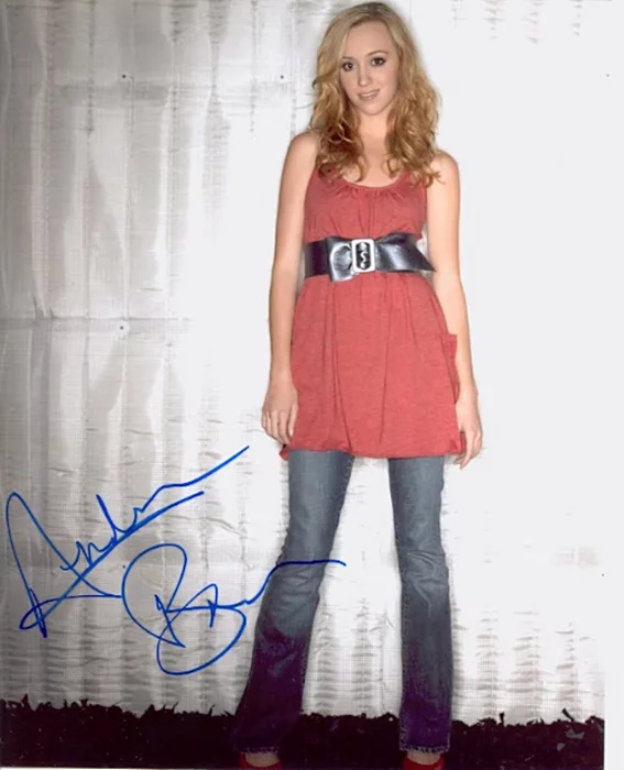 Andrea Bowen autograph