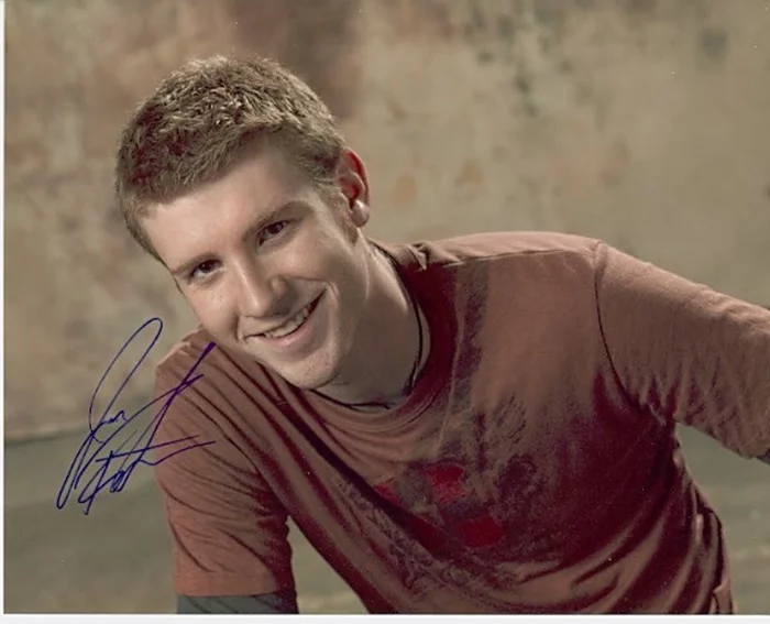 Jon Foster autograph